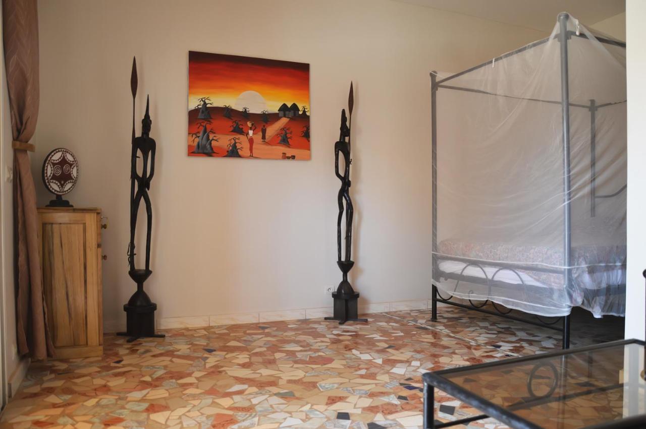 Hotel Takana Ngaparou Extérieur photo